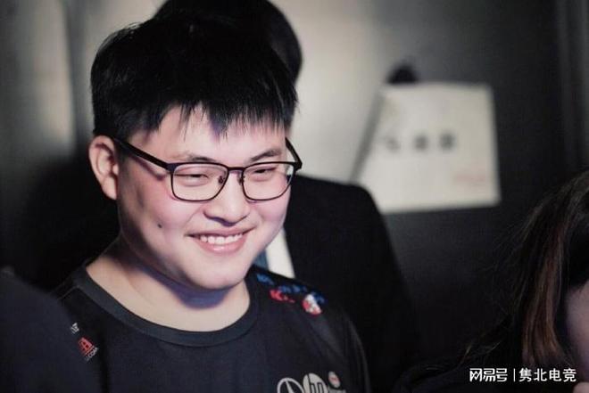 深厚的友情 深厚的友情