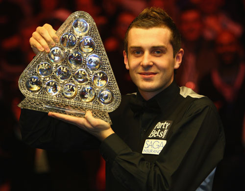 萨卡两翼齐 萨卡两翼齐