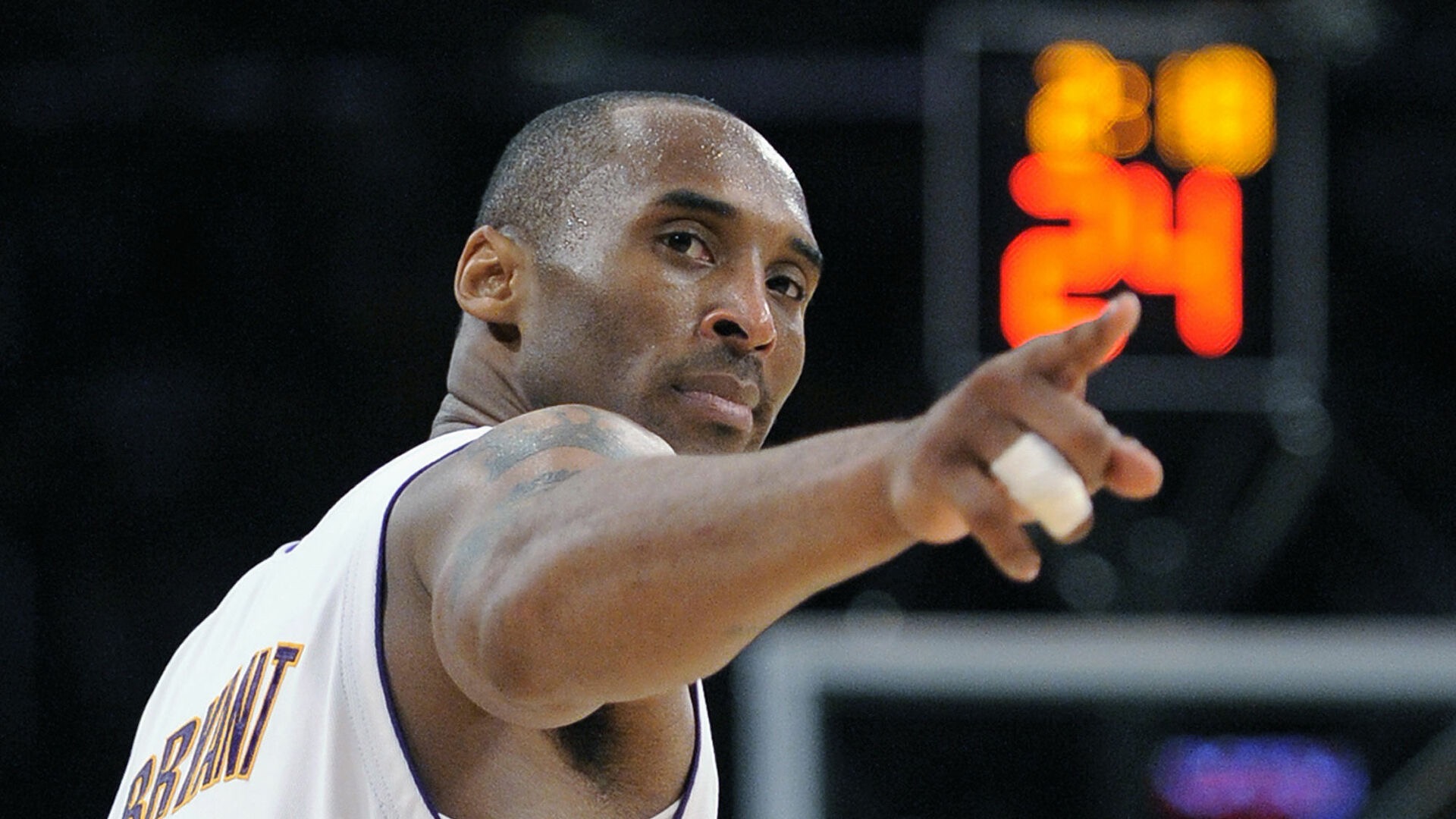 限信息下逼 限信息下逼